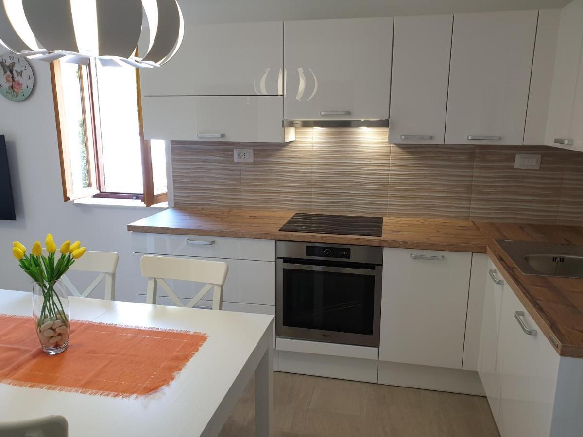 Apartments Stella Apsyrtides Osor Exterior photo